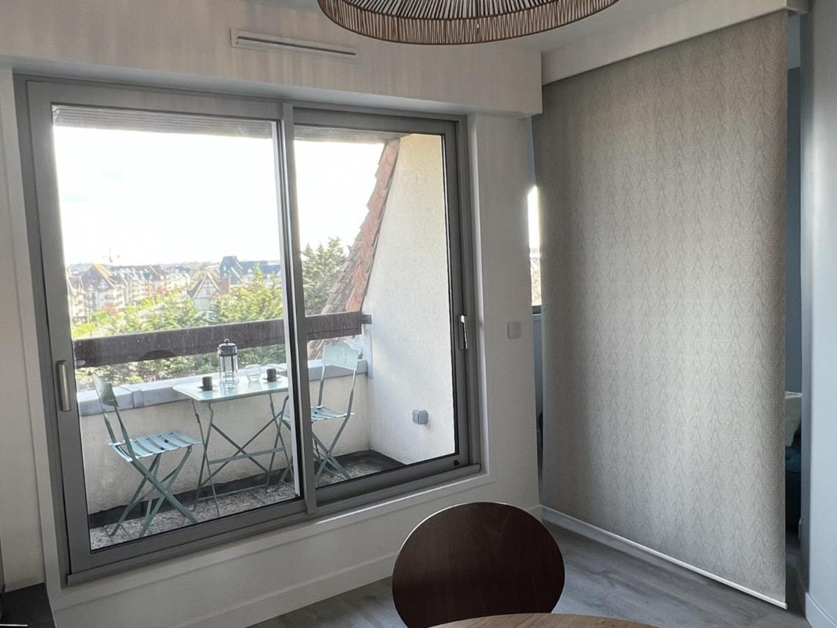 Cabourg : Duplex Renove 2 Pieces, Acces Direct Plage, Fibre, Parking, Cuisine Equipee, 4 Pers. - Fr-1-487-351 Екстериор снимка