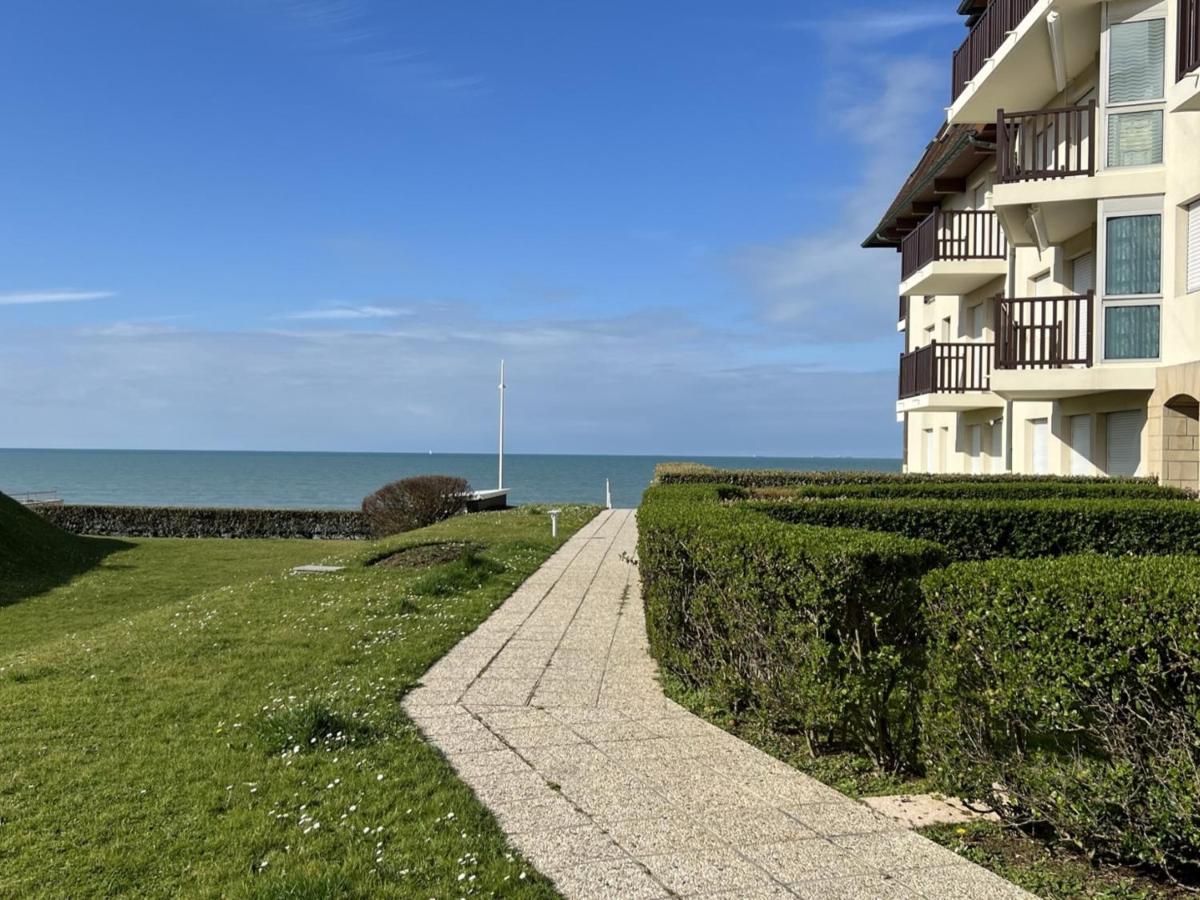 Cabourg : Duplex Renove 2 Pieces, Acces Direct Plage, Fibre, Parking, Cuisine Equipee, 4 Pers. - Fr-1-487-351 Екстериор снимка